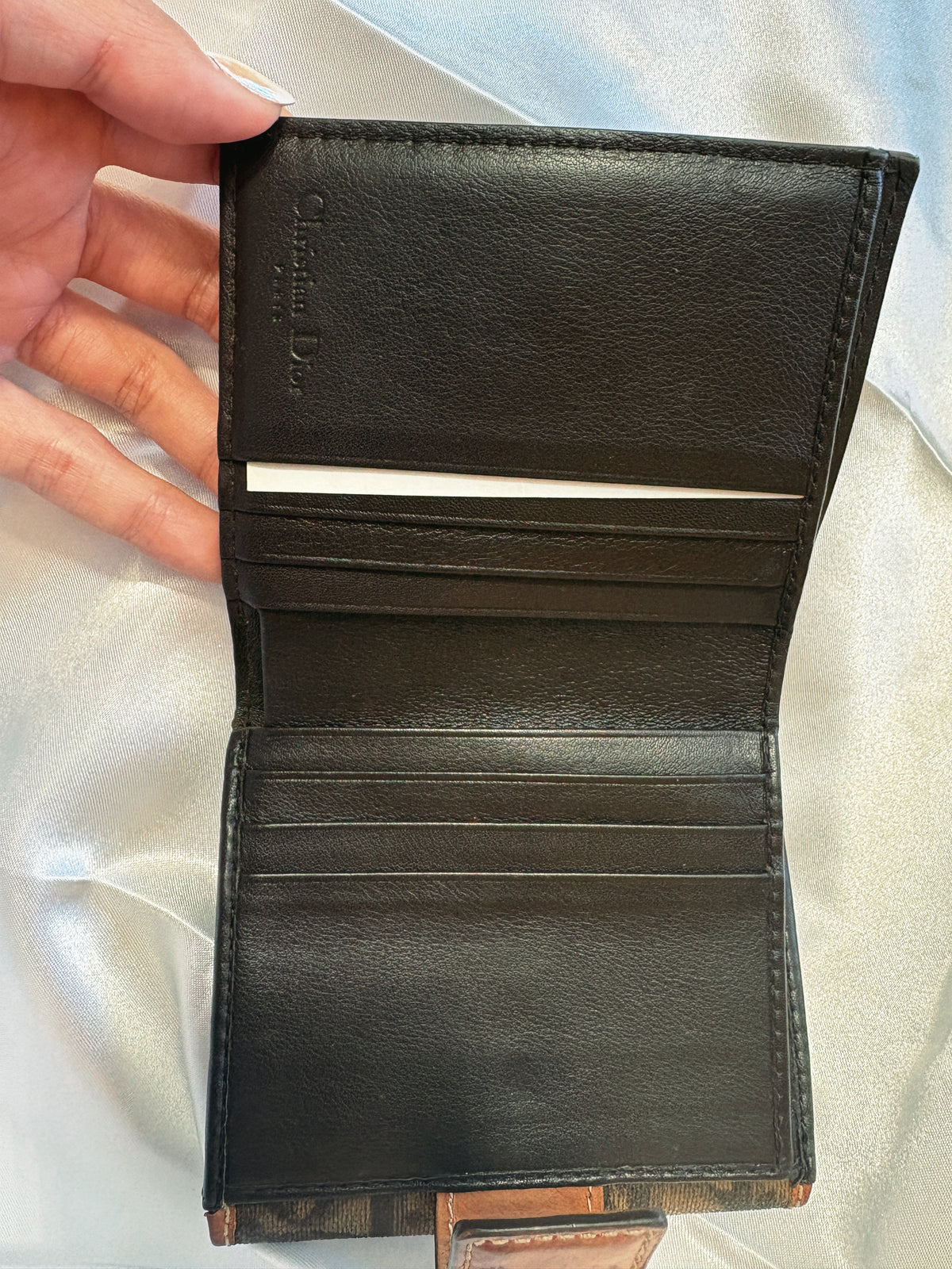 Dior wallet