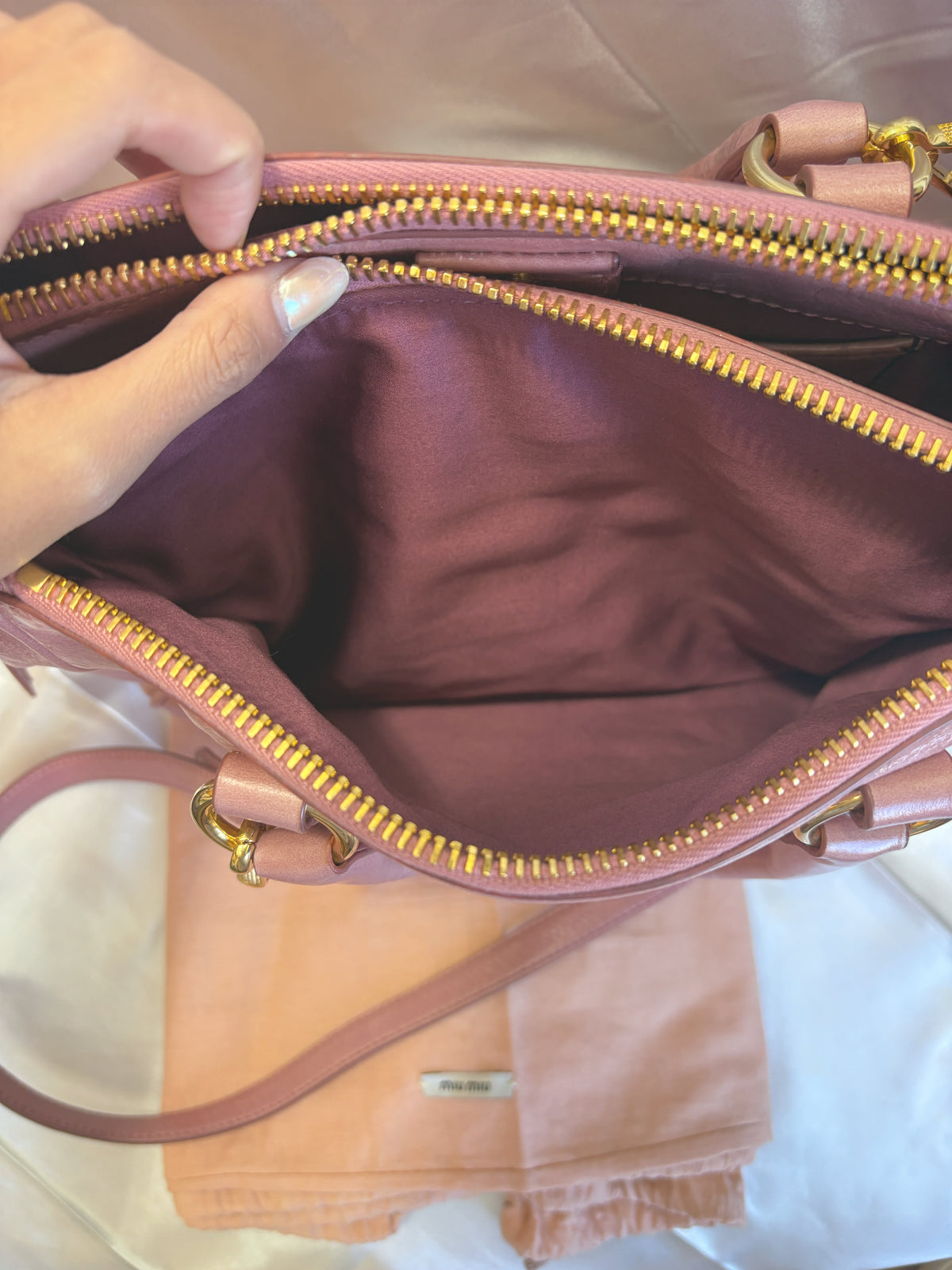 Miu Miu Vitello Lux Leather Tote Bag – Dusty Rose Pink-Gold Hardware